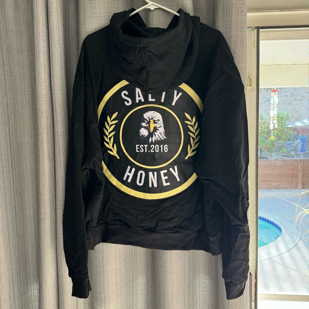 Salty Honey Hoodie 🖤💛